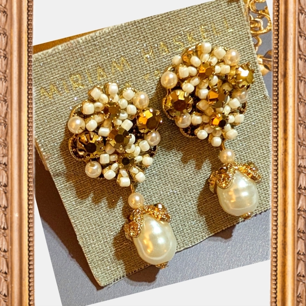 VTG Miriam Haskell on ORIGINAL CARD MINT Pearl Rhinestone Elegant Earrings